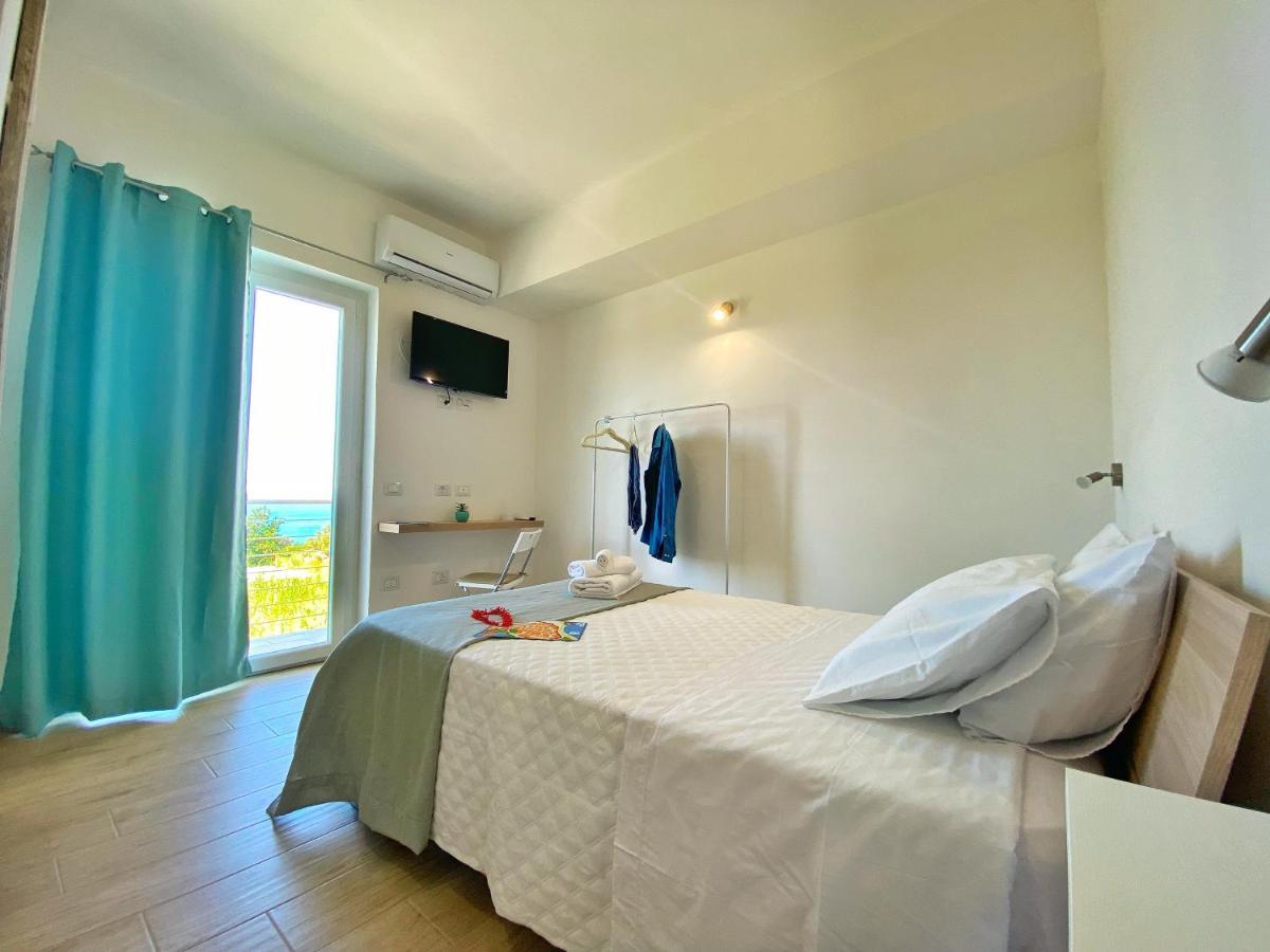 Campus Dei - Tropea Rooms Екстер'єр фото